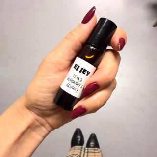 Parfémová laboratoř, kombinuj až 50 esencí a vykouzli svůj jedinečný dokonalý parfém 🧚🏻‍♀️